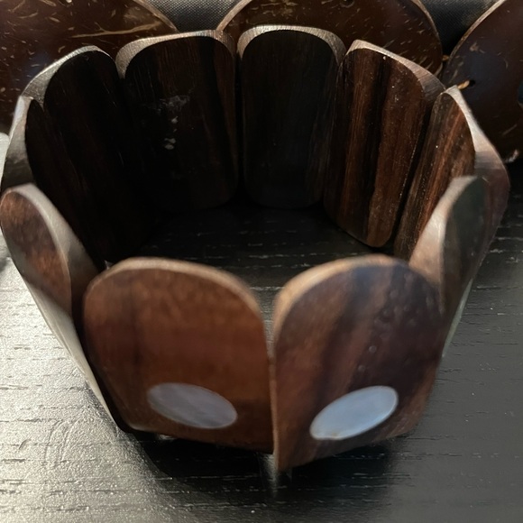 Brown Shoulder Bag and Bracelet - Picture 2 of 3